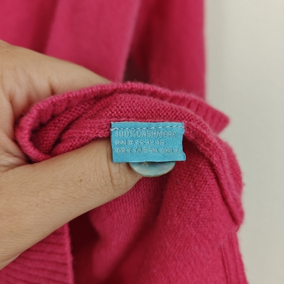 J. Mclaughlin Long Sleeve V-neck 100% Cashmere Button Up Cartigan Size Medium - Picture 10 of 13